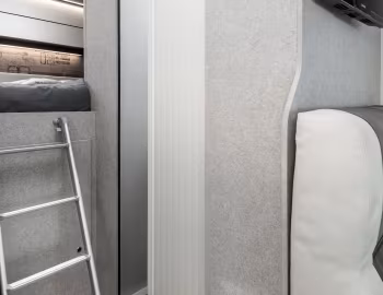 Interior 2025–pr. McLouis Mc4 Slim 331 '2024–pr.