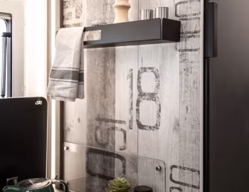 Interior 2025–pr. McLouis Mc4 Slim 331 '2024–pr.