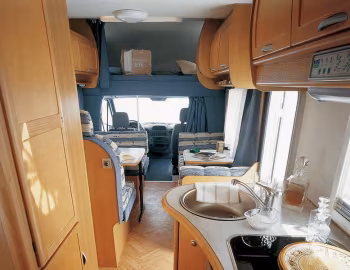 Interior McLouis Stirling 701 (Br.903) '2002–04