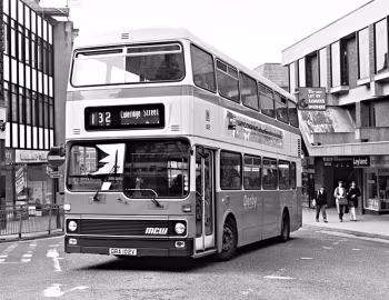 MCW Metrobus DR102/4 (H43/30F) '1980