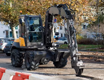Mecalac 12MTX Tool Carrier '04.2015–25