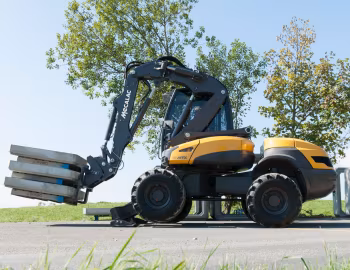 Mecalac 12MTX Forklift '04.2015–25