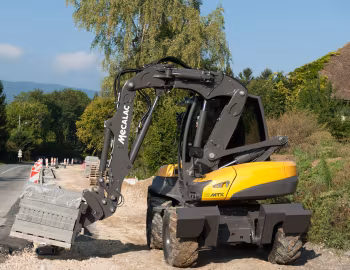 Mecalac 12MTX Forklift '04.2015–25