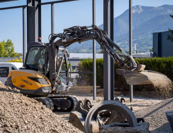 Mecalac 6MCR '2020–pr.