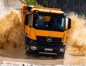 Mercedes-Benz Arocs 4145 8×8 with KH-Kipper dump body '2021–????