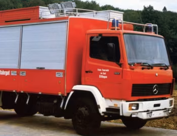 Mercedes-Benz 1117 Gerätewagen Gefahrtgut Schmitz (Br.676)
