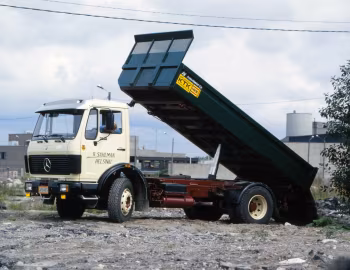 Mercedes-Benz 1619 K with three-way tipper body [Finland] (Br.385) '1980–83