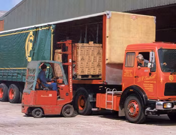Mercedes-Benz 1628 S [UK-spec] '1979–80