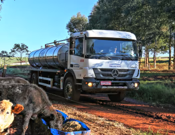 Mercedes-Benz Atego 1719 4×2 Tanker [Brazil] '2017