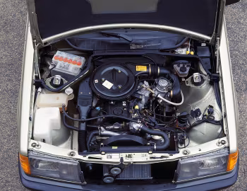 Bajo el capó Mercedes-Benz 190 [Worldwide] (W201) '1982–88