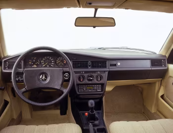 Panel frontal Mercedes-Benz 190 E (W201) '1982–88