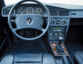 Panel frontal Mercedes-Benz 190 E 2.3-16 [Worldwide] (W201) '09.1984–10.1988