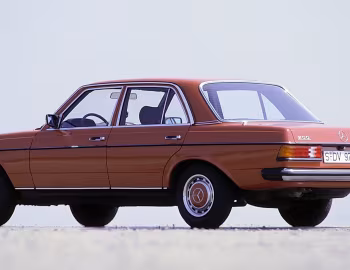 Mercedes-Benz 200 (Bm.123.020) '07.1975–08.1980