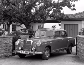 Mercedes-Benz 220 S Limousine (W180 II) '03.1956–08.1959