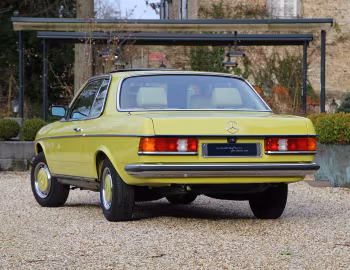 Mercedes-Benz 230 CE (Bm.123.243) '04.1980–12.1985