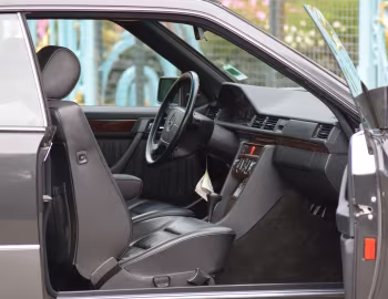 Interior Mercedes-Benz 230 CE (Bm.124.043) '04.1987–08.1989