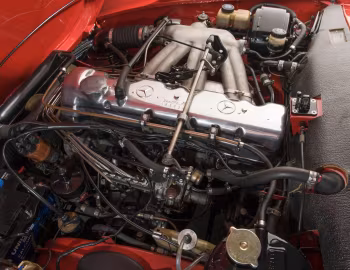 Bajo el capó Mercedes-Benz 230 SL [UK-spec] (W113) '1963–67