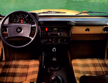 Interior Mercedes-Benz 240 GD Offener Wagen (Bm.460.310) '1979–91