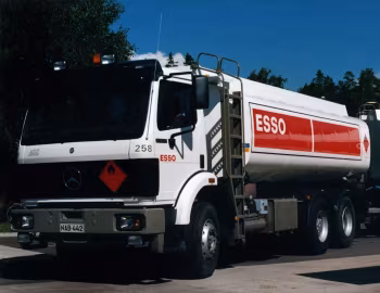 Mercedes-Benz 2435 NT tanker truck [Finland] (Br.658) '1990