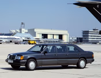 Mercedes-Benz 260 E Limousine [Worldwide] (V124)