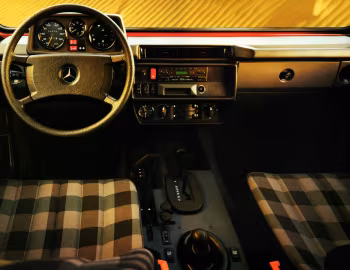 Panel frontal Mercedes-Benz 280 GE Station (Bm.460.331) '1979–91