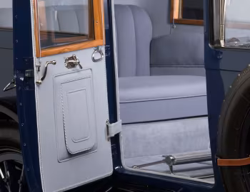 Interior Mercedes 28/60 HP Open Front Town Car '1917