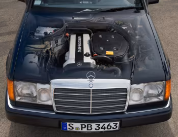 Под капотом Mercedes-Benz 300 CE-24 Cabrio [Worldwide] (A124) '05.1992–06.1993