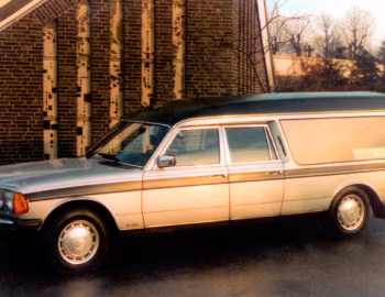 Mercedes-Benz 300 D Rappold Bestattungswagen (Bm.123.105) '1976