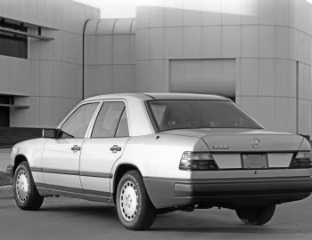 1986–92 Mercedes-Benz 300 E [North America] (W124) '04.1985–11.1992