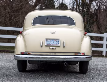 Mercedes-Benz 300 Limousine mit Schiebedach (W186 II) '1951–54