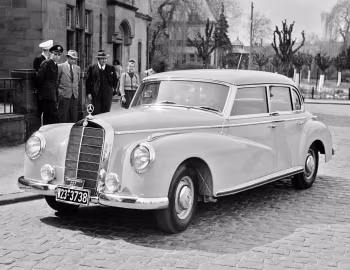 Mercedes-Benz 300 Limousine (W186 II) '04.1951–54
