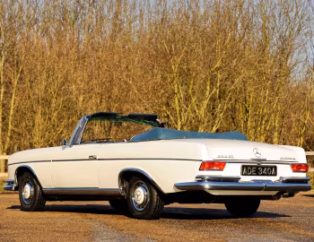 Mercedes-Benz 300 SE Cabriolet [UK-spec] (W112) '1962–67