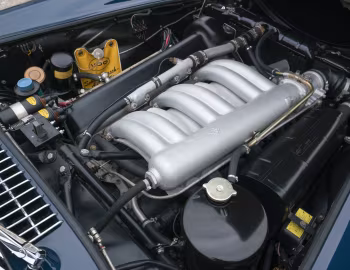 Sob o capô Mercedes-Benz 300 SL Roadster (A198.042.8500302) '1959