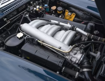 Sob o capô Mercedes-Benz 300 SL Roadster (A198.042.8500302) '1959