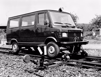 Mercedes-Benz 308 Zwei-Wege-Fahrzeug (Br.602) '1977–????