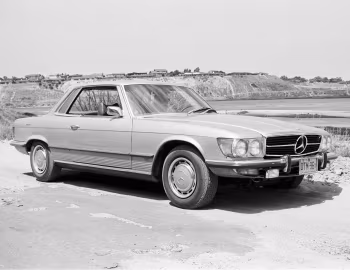1975–76 Mercedes-Benz 350 SLC [North America] (С107)