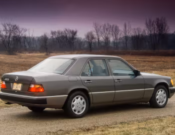 1992–93 Mercedes-Benz 400 E [North America] (W124)