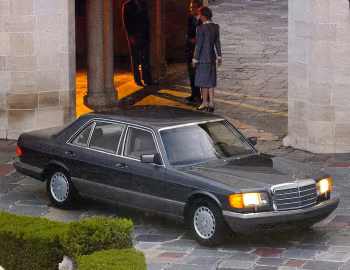 1986–91 Mercedes-Benz 560 SEL [North America] (V126) '1985–91