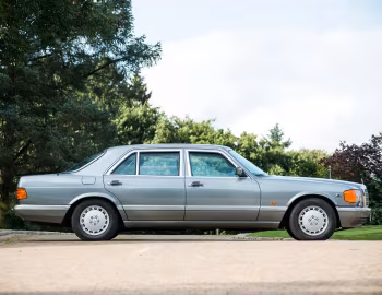 Mercedes-Benz 560 SEL [UK-spec] (V126) '1985–92