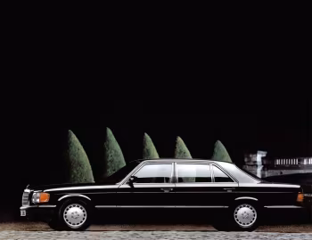 Mercedes-Benz 560 SEL [UK-spec] (V126) '1985–92
