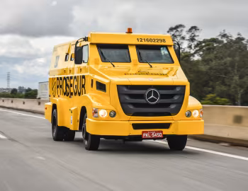 Mercedes-Benz 915 E Blindado [Latam] '2017–????