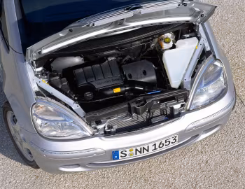Bajo el capó Mercedes-Benz A 190 L (V168) '2001–04