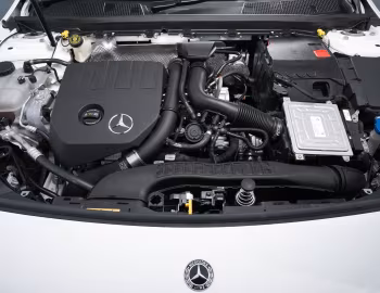 Bajo el capó Mercedes-Benz A 200 [Australia] (W177) '2018–22
