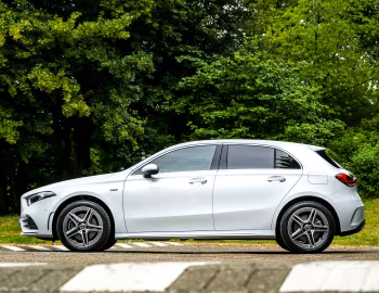Mercedes-Benz A 250 e AMG Line [UK-spec] (W177) '2020–22