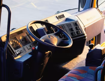 Торпедо Mercedes-Benz Actros 1835 S седельный тягач '04.1996–10.2002