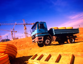 Mercedes-Benz Actros 1840 AK 3-way Dump Truck '04.1997–10.2002