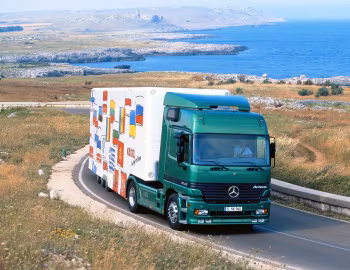 Mercedes-Benz Actros 1843 LS L-Fahrerhaus (MP1) '04.1996–10.2002