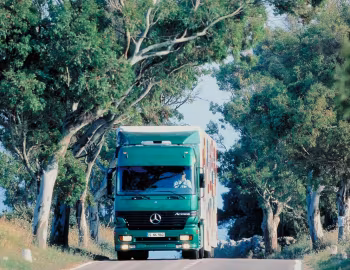 Mercedes-Benz Actros 1843 LS L-Fahrerhaus (MP1) '04.1996–10.2002