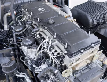 Bajo el capó 2017 Mercedes-Benz Actros 1845 LS Sattelzugmaschine [EU-spec] (Br.963) '2016–pr.
