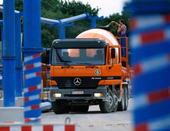 Mercedes-Benz Actros 3235 B Liebherr Betonmischer (MP1) '04.1997–10.2002
